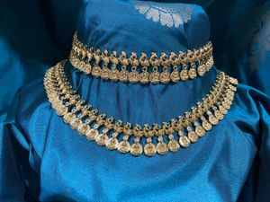 Antique Gold Necklace &amp; Earring Set