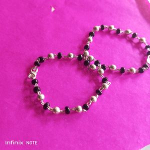 White And Black Mani Baby Hand Bangles