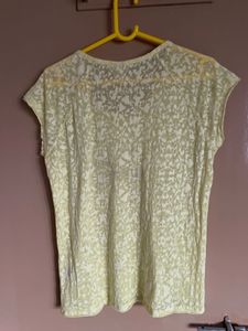 Levi’s Floral Lace Top With Inner