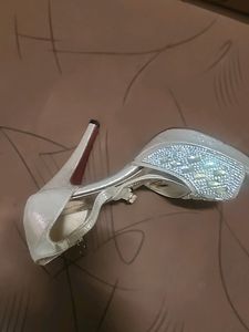 Spiffy Sparrow Heels It&#39;s 39 Size