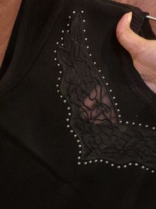 Woman&#39;s Pretty Top