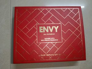 Envy Perfume Gift Set