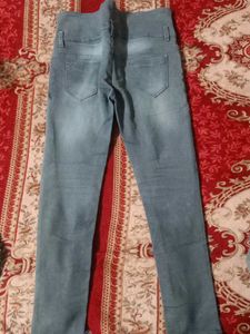 Skin Fit Jeans (Damaged)