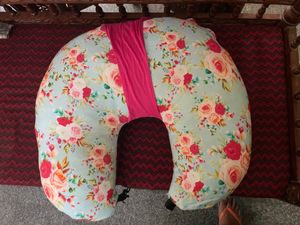 Feeding Pillow