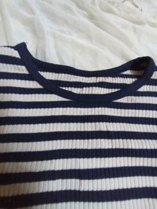 Stripped Crop Top