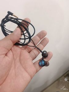 New Wireless Earphones Bundle