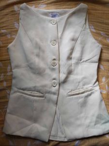 Chic Sleeveless vest top