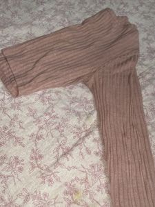 Cute Pink Crop Top With Beautiful Neck💕