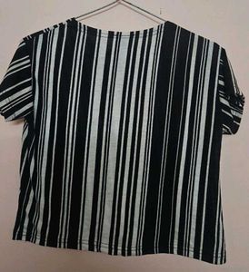 Stripped Crop Top