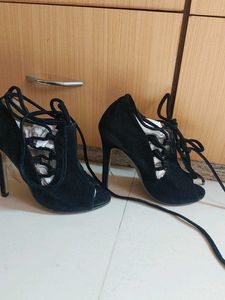 Pencil Heel Suede Shoe