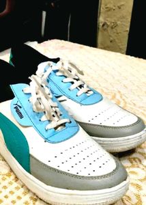 Puma Sneakers