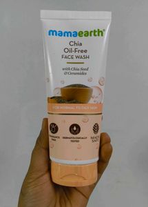 New Tag Mamaearth Chia Seeds Face Wash