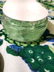 Himalaya Moisturizing Face Gel