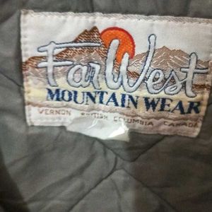 Mountain Farwest Navy-Blue Red Jacket