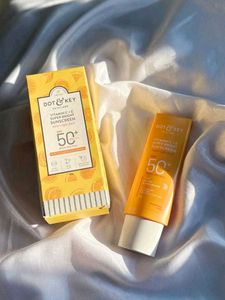 DOT &amp; KEY Super Bright Sunscreen