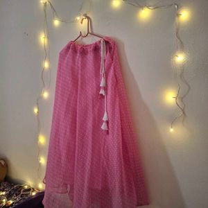 Pink colour skirt
