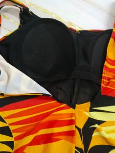(200)Tropical Print Swimsuit