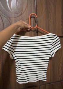 H&amp;M Top With Tag