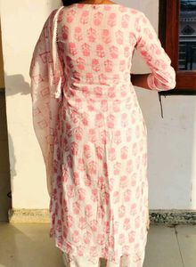 Elegant Pink Printed Kurta Set