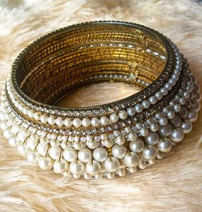 Single Pearl and Rhinestone Bangle