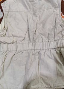 Sleeveless Padded Jacket