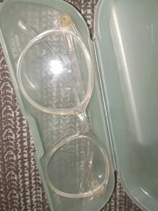 SUNGLASSES