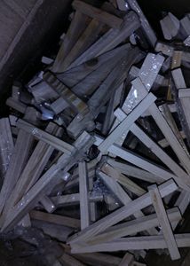 6inch easel (2 nos.)