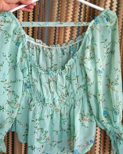 Floral Print Peasant Top🎀