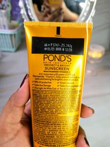 Ponds Light &amp; Creme Gel Sunscreen Combo
