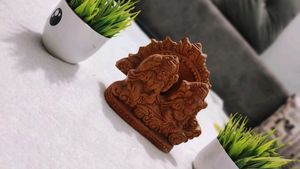 Idol Peice Or God
