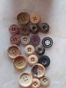 Button 20 ,🙂