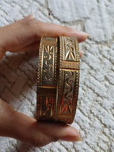 Gold-toned Bangle Set