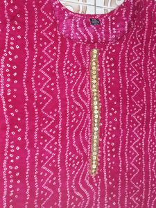 beautiful magenta - pink bandhini print kurti