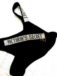 Victoria&#39;s Secret Bling Thong
