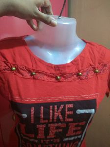 NEW BEAUTIFUL RED T-SHIRT FOR WOMEN OR GIRLS