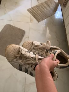 Adidas Sneakers