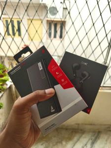 Boat Powerbank & Earbuds
