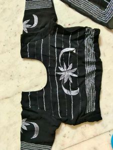 Elegant Black Embellished Saree With Blouse 🔥