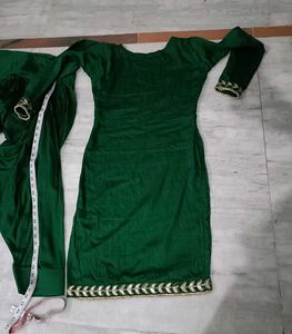 Elegant deginer neck kurta full patiyala ❤️