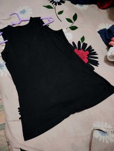 OAK Black Tank Top with Floral Lace