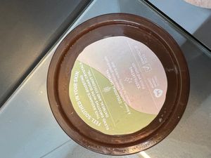 Victoria’s secret Oat Body Scrub Oatmilk + Coconut