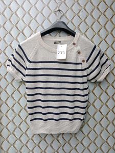 New With Tag Zara Knit Stripped Pullover