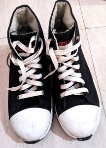 AfroJack Women Black N White Sneakers