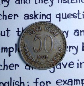 Vintage 1975 India 50 Paise Coin
