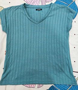 Casual Ribbed V-Neck Top