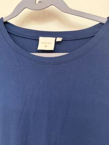 Loose fit T- shirt type dress - Size S with the be