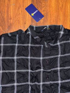 Black shirt