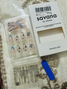 Savana Urbanic Floral Press-On Nails