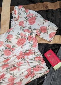 Floral Corset Top 🩷