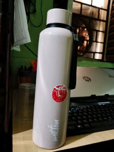 Hot &amp; Cold Water Bottle (Thermos)